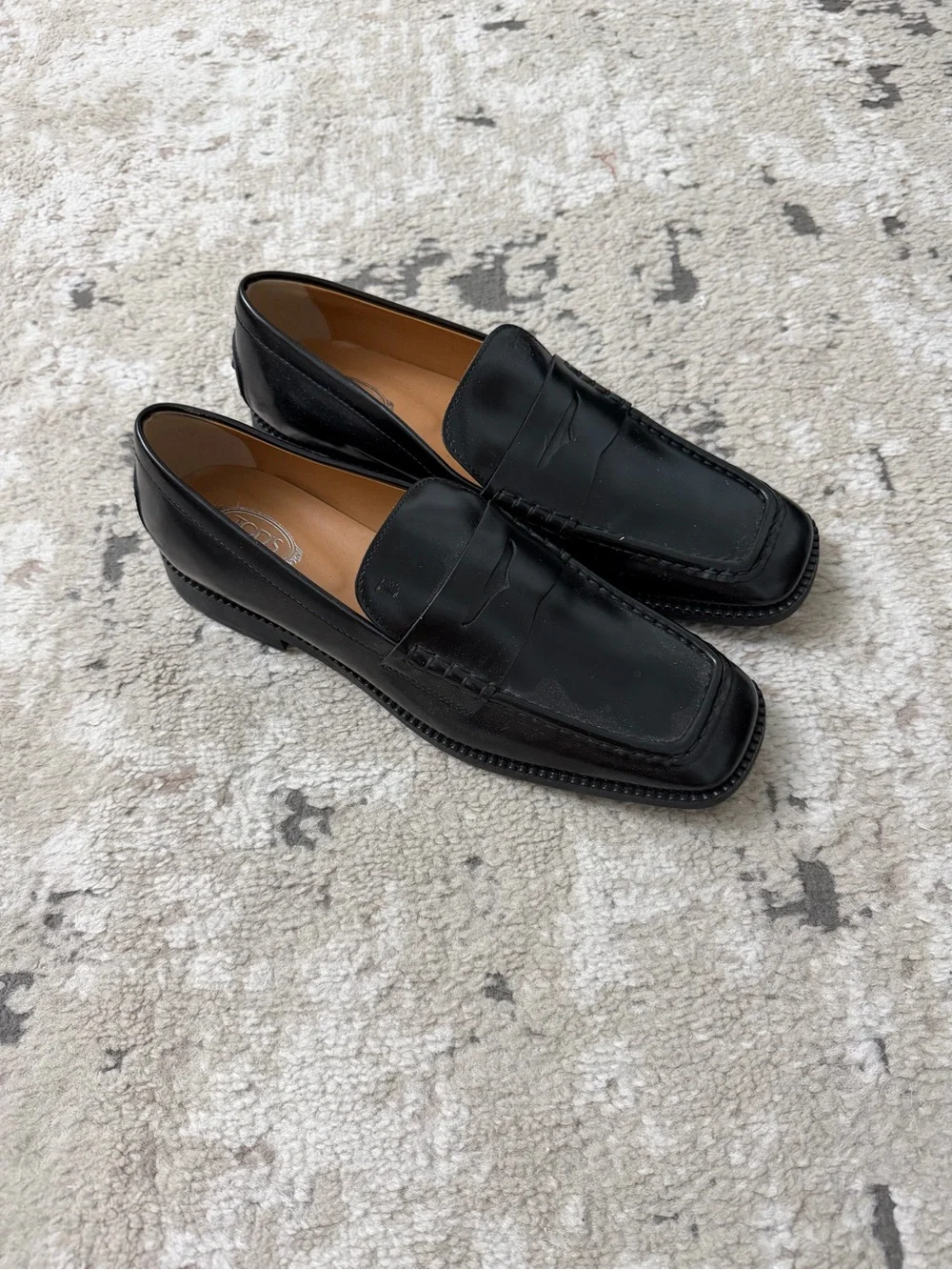 Tod’s Leather Penny Loafers in Black Size 39 1/2